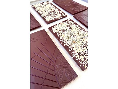 Cukrfree Tmavá čokoláda 100% Tanzanie s kešu VEG 50g MÍŠINA ČOKOLÁDA 